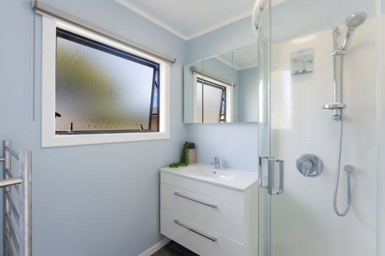 Photo of property in 6a Parakai Street, Paraparaumu, 5032
