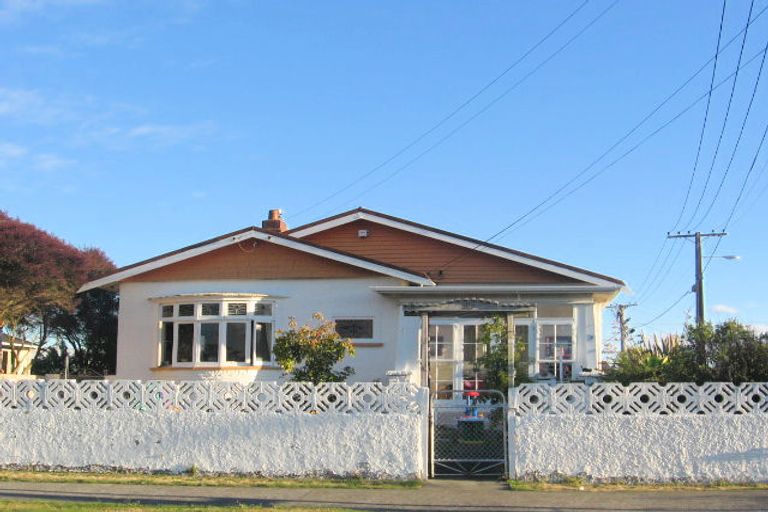 Photo of property in 50 Heretaunga Street, Petone, Lower Hutt, 5012