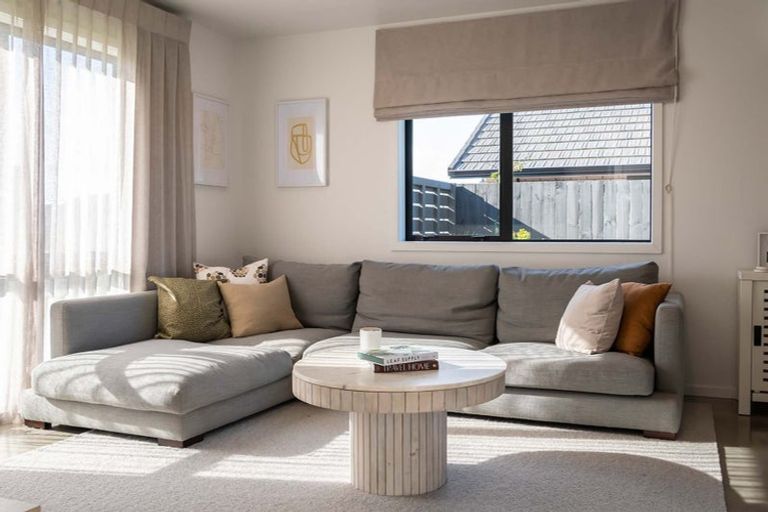 Photo of property in 104h Johns Road, Belfast, Christchurch, 8051