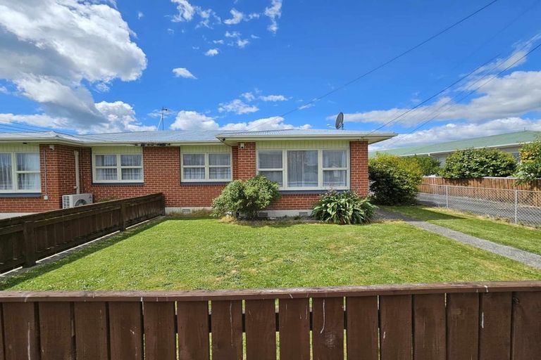 Photo of property in 63 Wilton Street, Levin, 5510