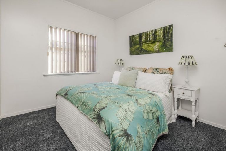 Photo of property in 6 Lipscombe Avenue, Papatoetoe, Auckland, 2025