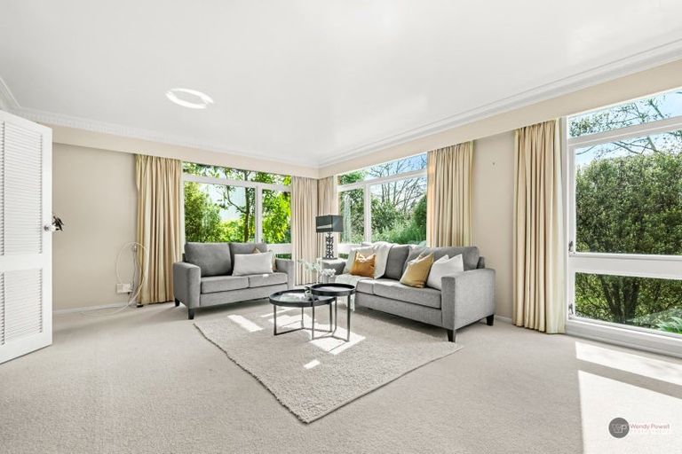 Photo of property in 12 Chichester Drive, Pinehaven, Upper Hutt, 5019