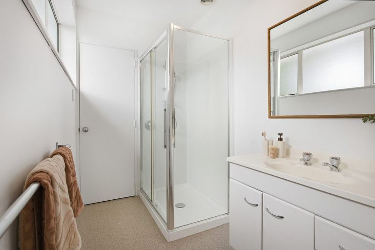 Photo of property in 1/25 Prestons Road, Redwood, Christchurch, 8051