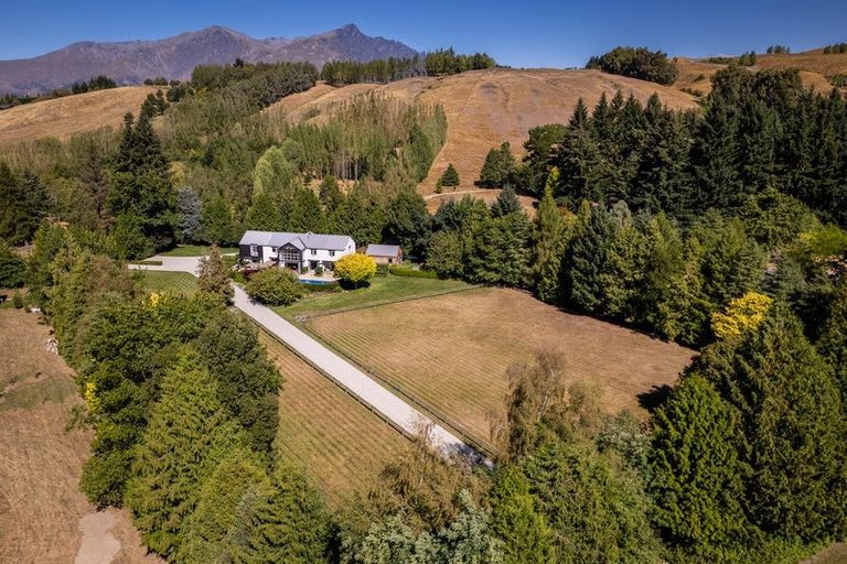 Photo of property in 508 Malaghans Road, Speargrass Flat, Queenstown, 9371