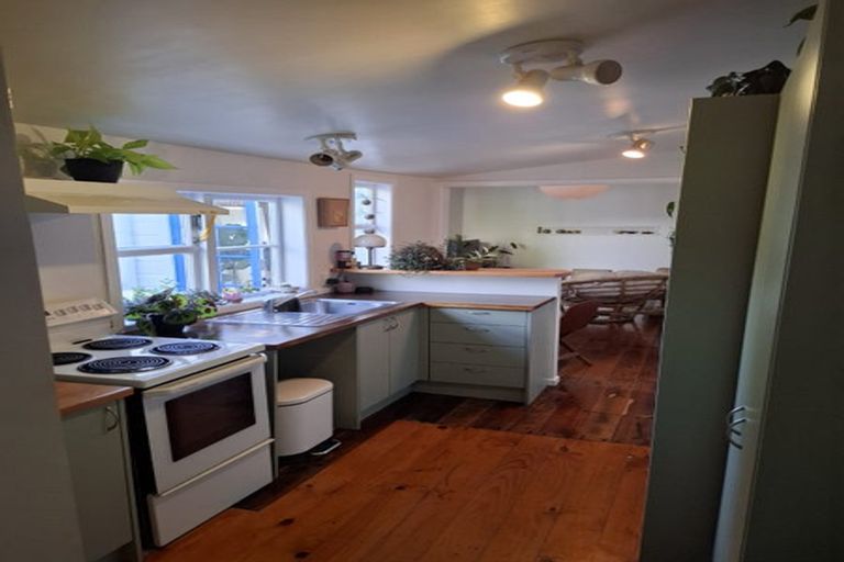 Photo of property in 13 Stanley Street, Berhampore, Wellington, 6023