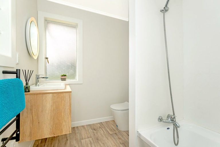 Photo of property in 22 Owen Road, Inner Kaiti, Gisborne, 4010