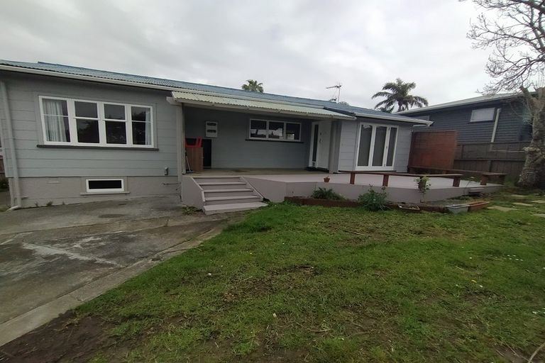 Photo of property in 1/31 Howe Street, Howick, Auckland, 2014