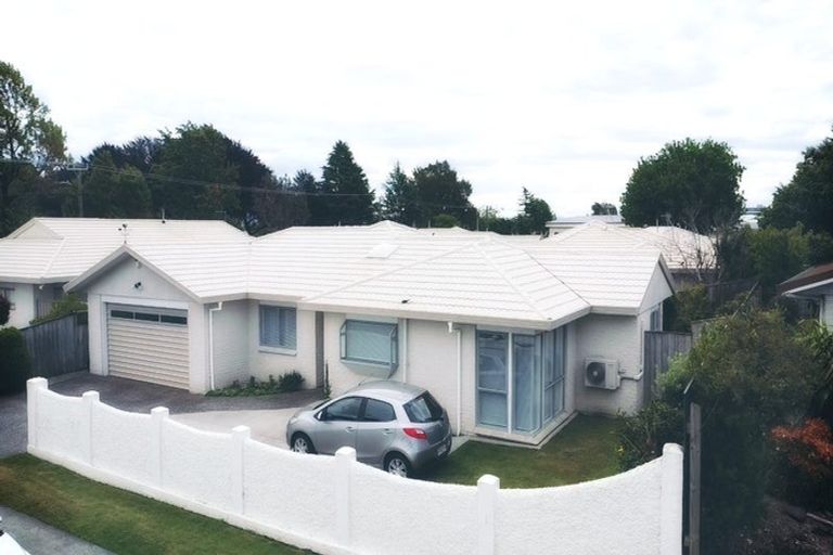 Photo of property in 1/217 Mcleod Street, Camberley, Hastings, 4120