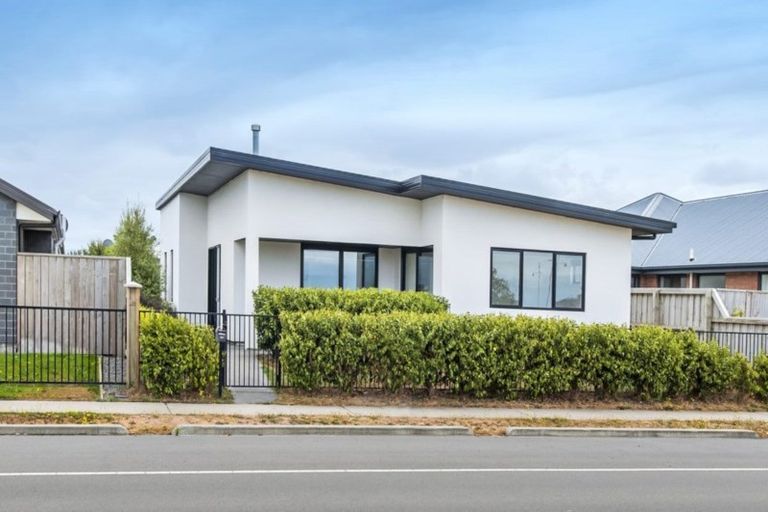 Photo of property in 125 Infinity Drive, Pegasus, 7612