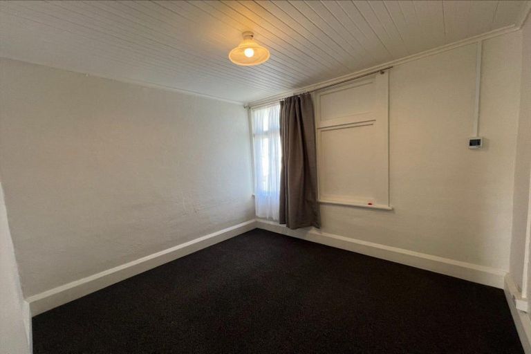 Photo of property in 33 Rangiora Street, Castlecliff, Whanganui, 4501