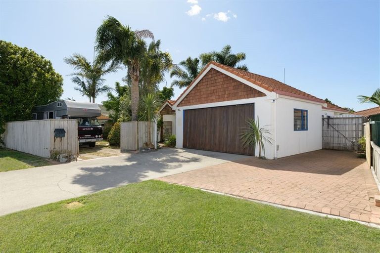 Photo of property in 4 Aldermen Avenue, Papamoa Beach, Papamoa, 3118