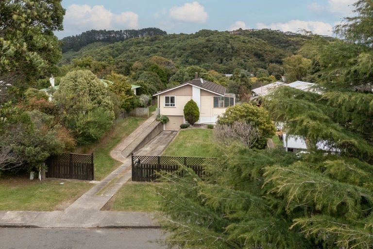 Photo of property in 17 Riwai Street, Paraparaumu, 5032