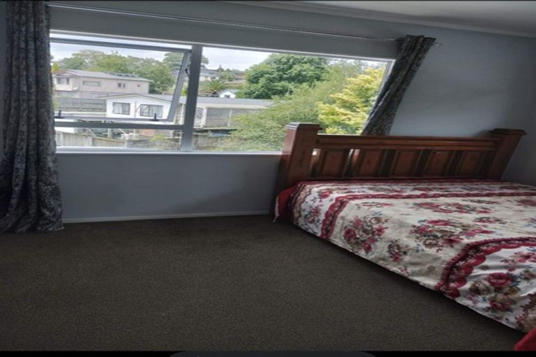 Photo of property in 57c Kamara Road, Glen Eden, Auckland, 0602