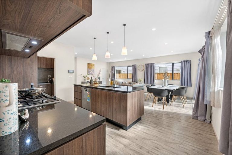 Photo of property in 32 Carrygawley Road, Flat Bush, Auckland, 2019