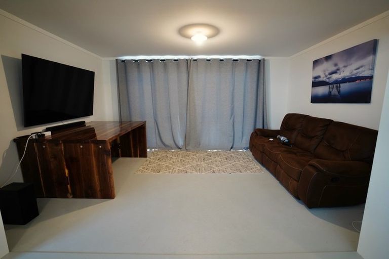 Photo of property in 828b Papamoa Beach Road, Papamoa Beach, Papamoa, 3118