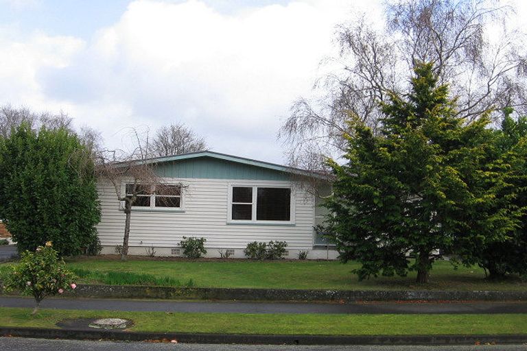 Photo of property in 49 Newcastle Street, Hokowhitu, Palmerston North, 4410