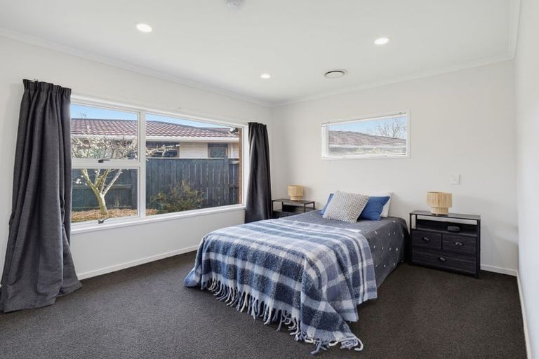 Photo of property in 8 Aintree Crescent, Awapuni, Palmerston North, 4412
