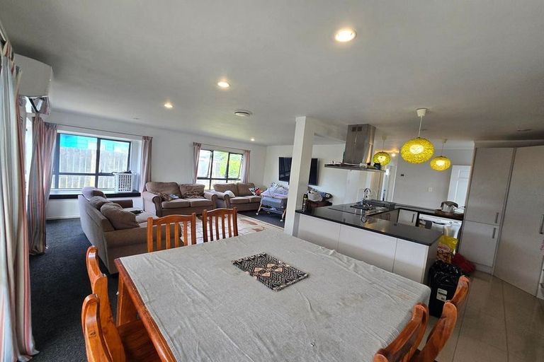 Photo of property in 4 Oratu Place, Manurewa, Auckland, 2102