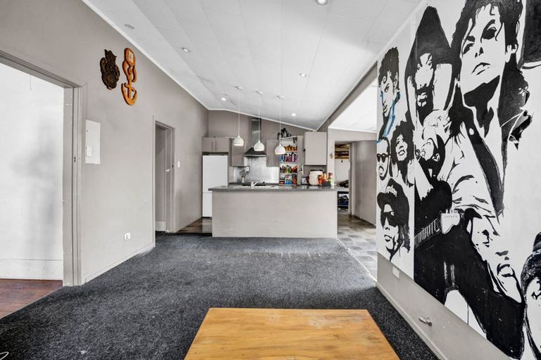 Photo of property in 103 Argyle Street, Hawera, 4610