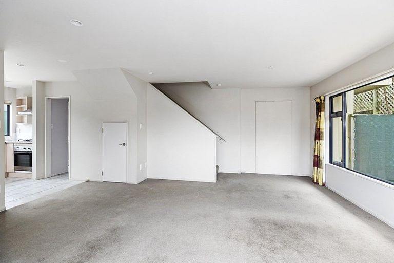 Photo of property in 15 Ira Street, Miramar, Wellington, 6022