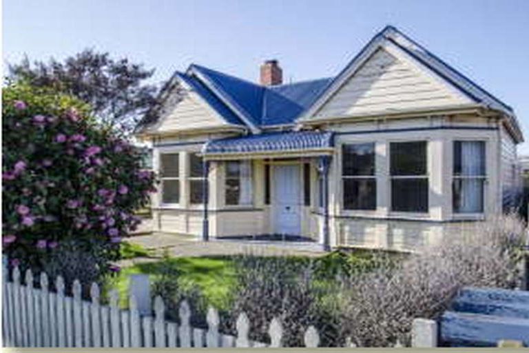Photo of property in 16 Law Street, Caversham, Dunedin, 9012