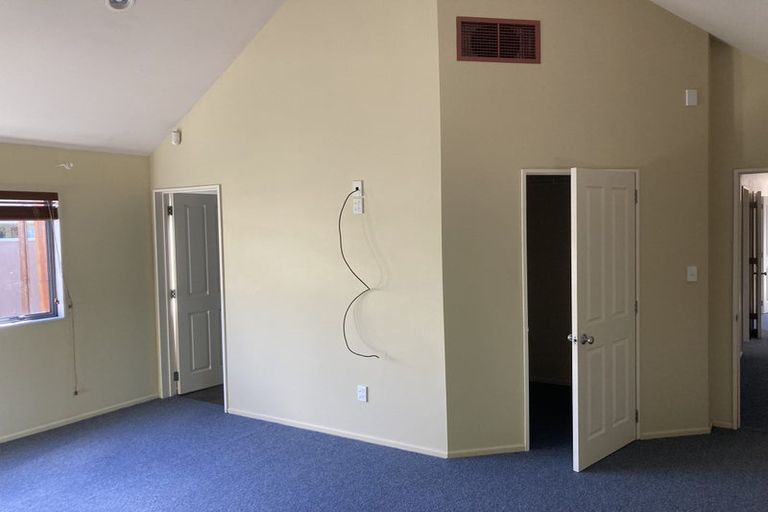 Photo of property in 11 Chatswood Place, Rototuna, Hamilton, 3210