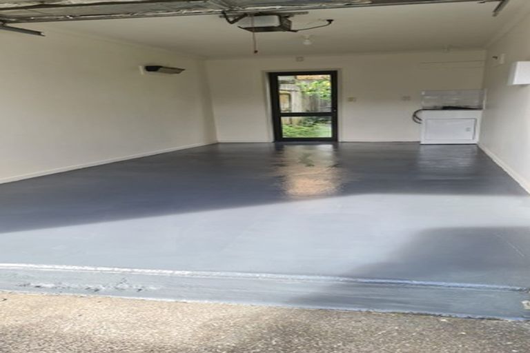 Photo of property in 12 Barnea Circle, Glen Eden, Auckland, 0602