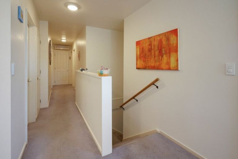 Photo of property in 52 Coster Street, Enner Glynn, Nelson, 7011