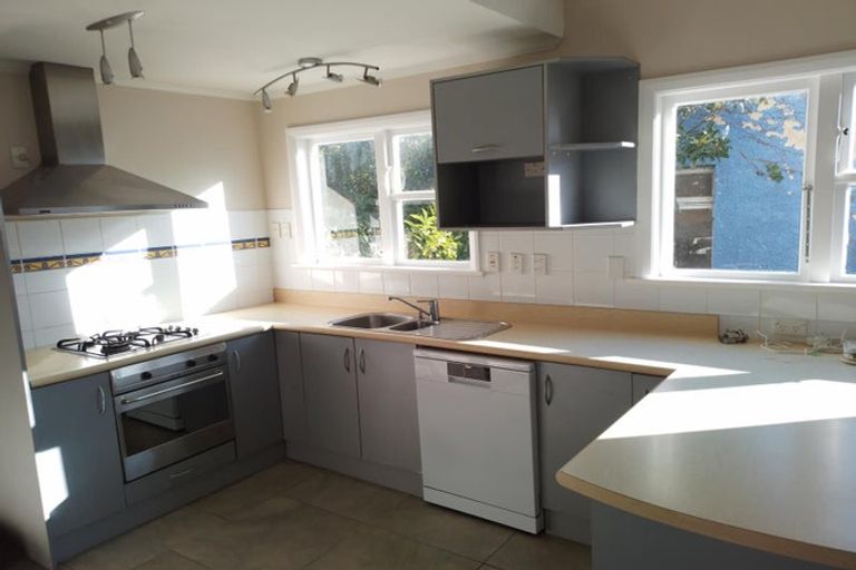 Photo of property in 16 Hardy Street, Waterloo, Lower Hutt, 5011