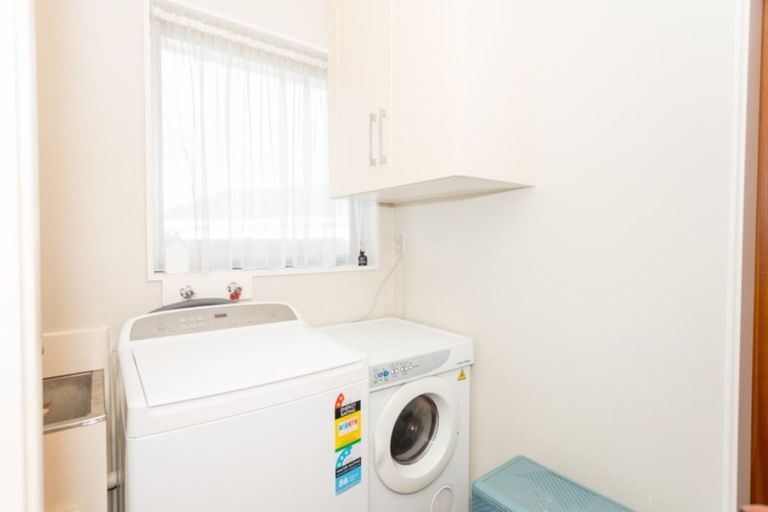 Photo of property in 10 Iona Place, Sockburn, Christchurch, 8042