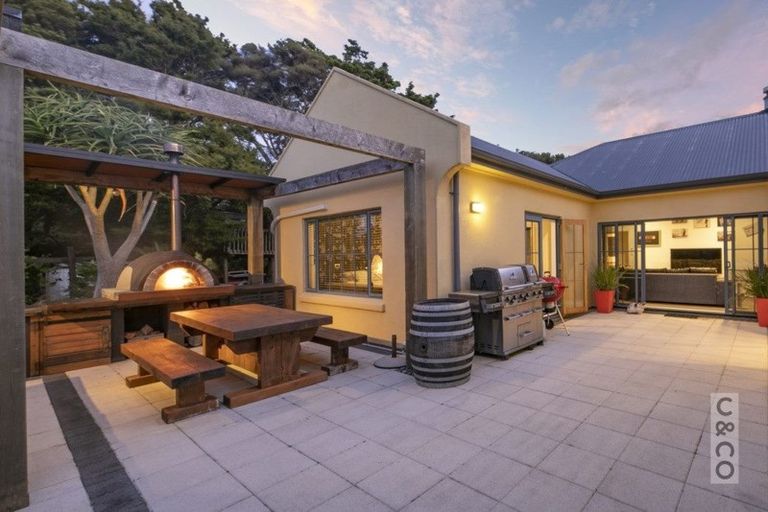 Photo of property in 31 Rosella Grove, Waimauku, 0812