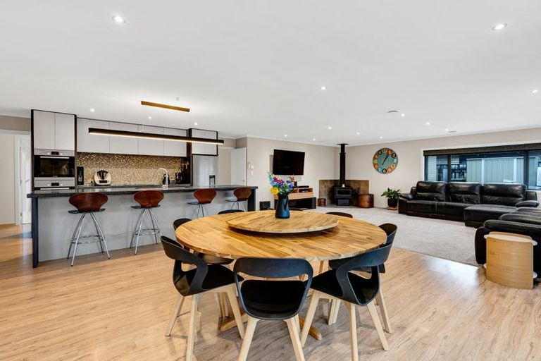 Photo of property in 18a Estate Grove, Inglewood, 4330