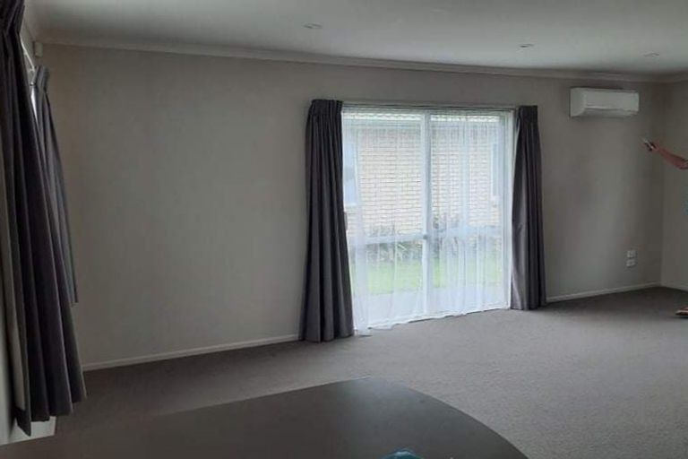 Photo of property in Amberley Park, 8/8 Village Place, Tuakau, 2121