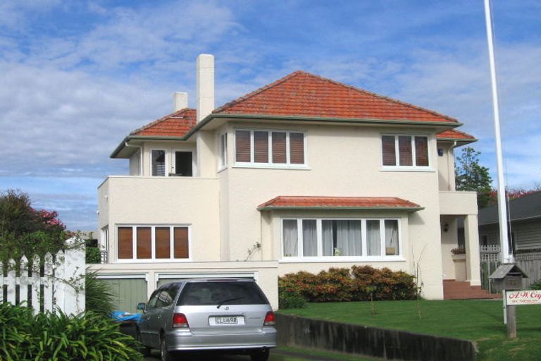 Photo of property in 12 Eleventh Avenue, Tauranga, 3110