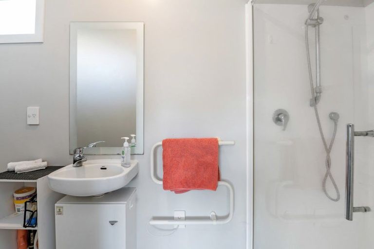 Photo of property in 50/64 Kawaha Point Road, Kawaha Point, Rotorua, 3010