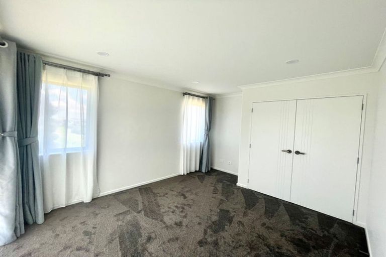 Photo of property in 2e Matatahi Road, Flat Bush, Auckland, 2019