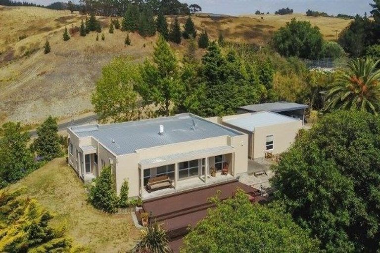 Photo of property in 55 Oak Road, Poraiti, Napier, 4112
