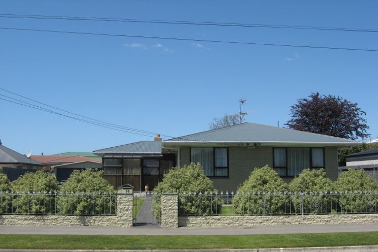 Photo of property in 14 Oldwood Street, Bishopdale, Christchurch, 8053