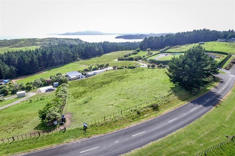 Photo of property in 36 Taipa View Road, Taipa, 0483