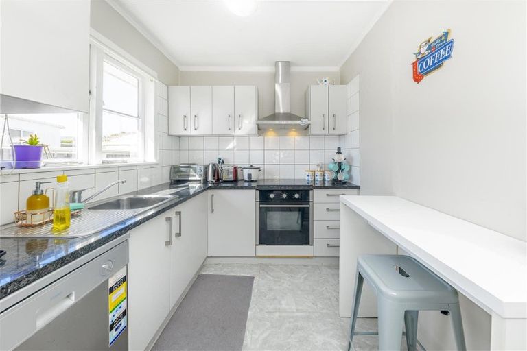 Photo of property in 37a Puriri Road, Manurewa, Auckland, 2102