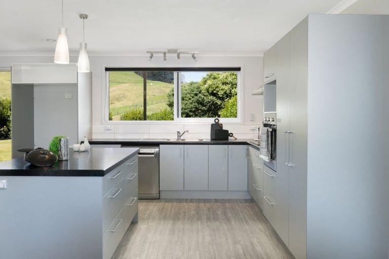 Photo of property in 224 Ballintoy Park Drive, Welcome Bay, Tauranga, 3175