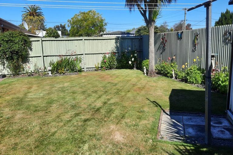 Photo of property in 2/98 Domain Terrace, Spreydon, Christchurch, 8024