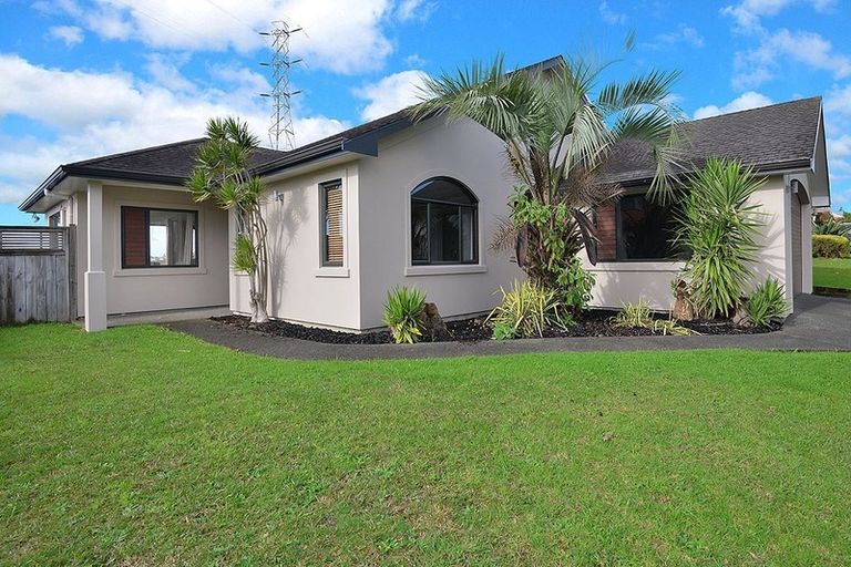 Photo of property in 47 Richfield Crescent, Westgate, Auckland, 0614
