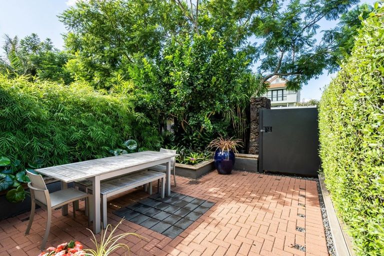 Photo of property in Habitat Apartments, 6/31 Byron Avenue, Takapuna, Auckland, 0622