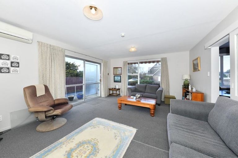 Photo of property in 1/363 Withells Road, Avonhead, Christchurch, 8042