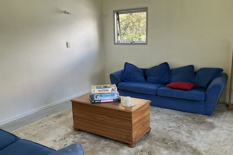 Photo of property in 43 Stratford Drive, Cable Bay, 0420