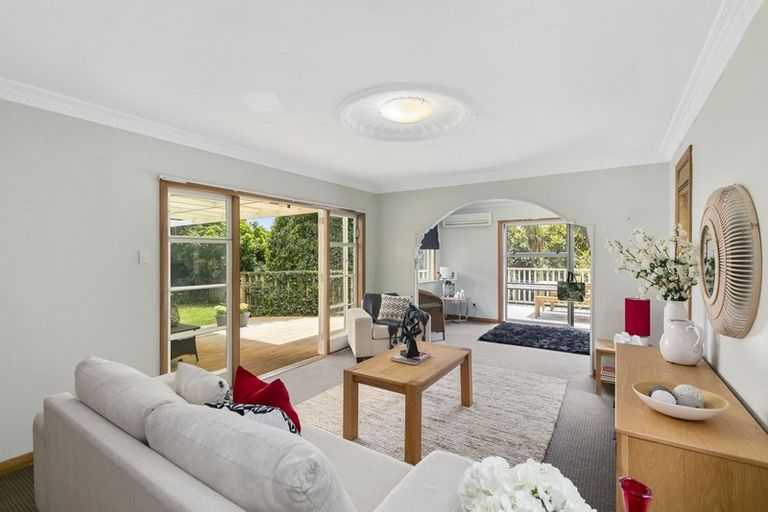 Photo of property in 4 Ngaumatau Road, Point Howard, Lower Hutt, 5013