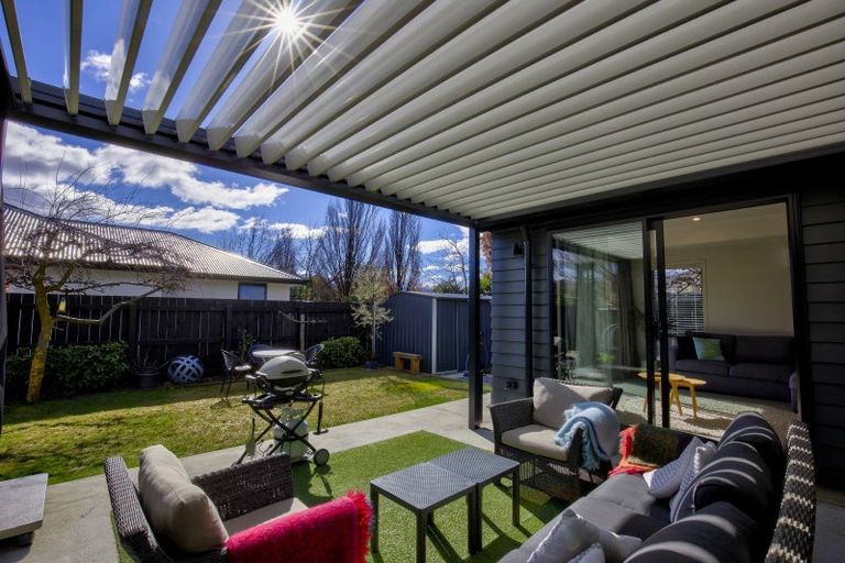 Photo of property in 11 Red Cottage Drive, Lake Hayes, Queenstown, 9304