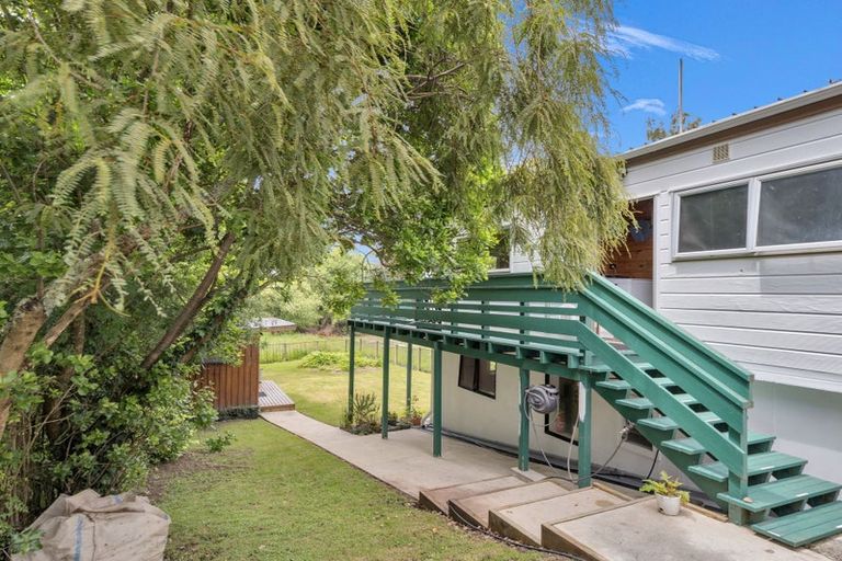 Photo of property in 100b Grand Vue Road, Kawaha Point, Rotorua, 3010