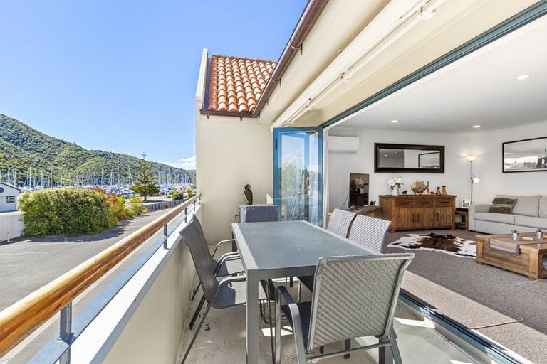 Photo of property in 10/45 Beach Road, Waikawa, Picton, 7220